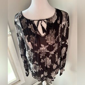 LUCKY brand floral‎ v-neck tassel tie blouse